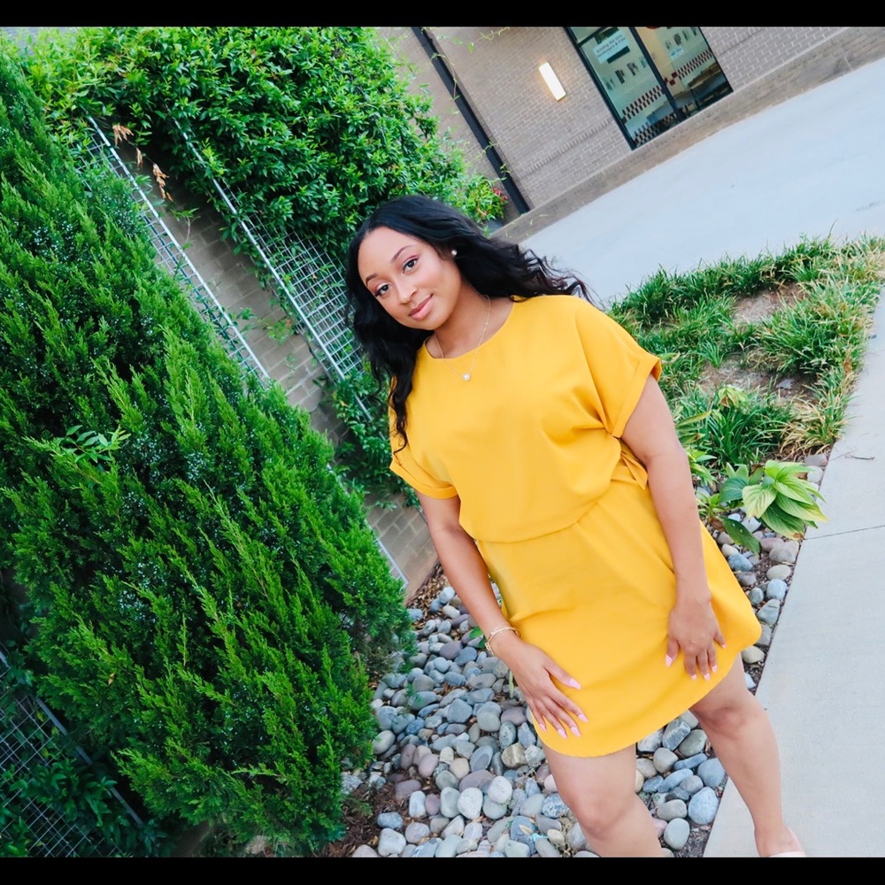 Meet your Posher, Jasmine Marecia